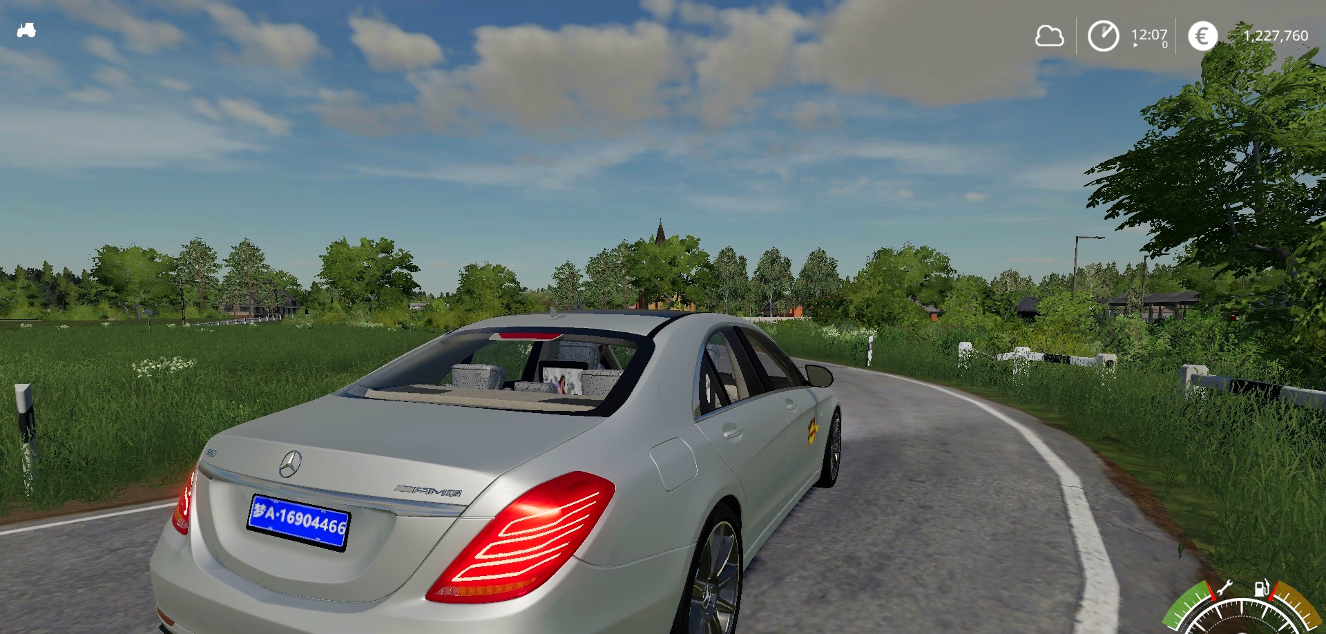 模拟农场19奔驰S63身份的象征MOD v2.90 模拟农场19奔驰S63身份的象征MOD v2.90